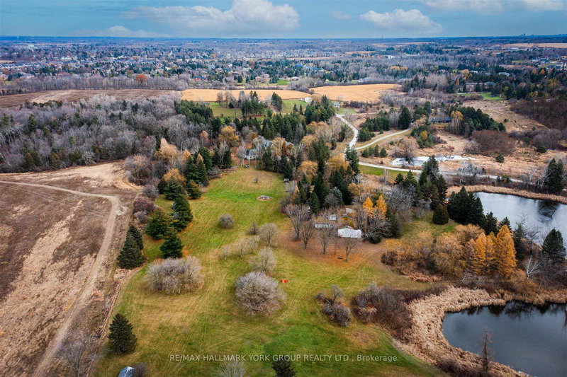 250 South Summit Farm Rd, King, L7B 1J8 | Image 2