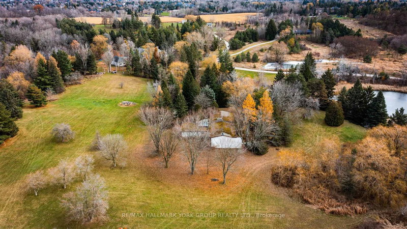 120 South Summit Farm Rd, King, L7B 1J8 | Image 2