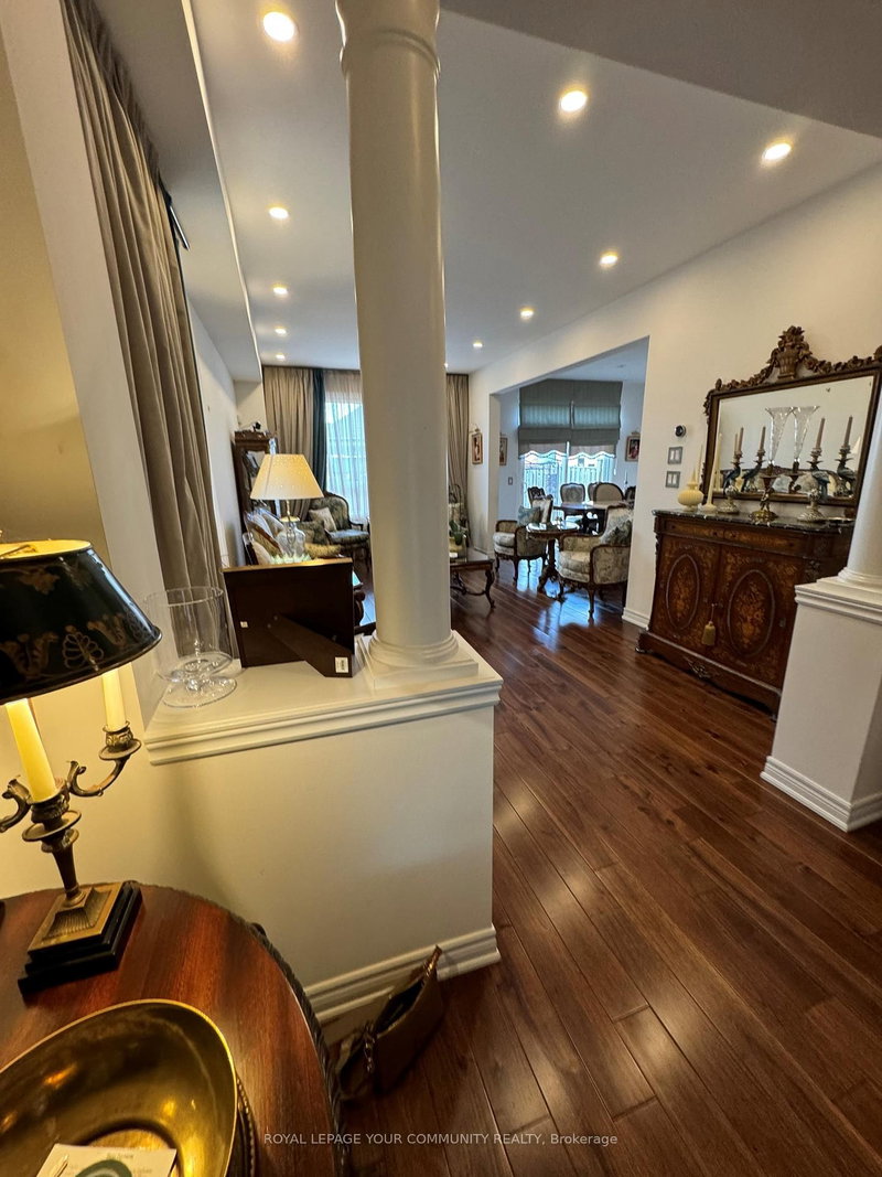 12 Pegasus Dr, Richmond Hill, L4E 4R2 | Image 3