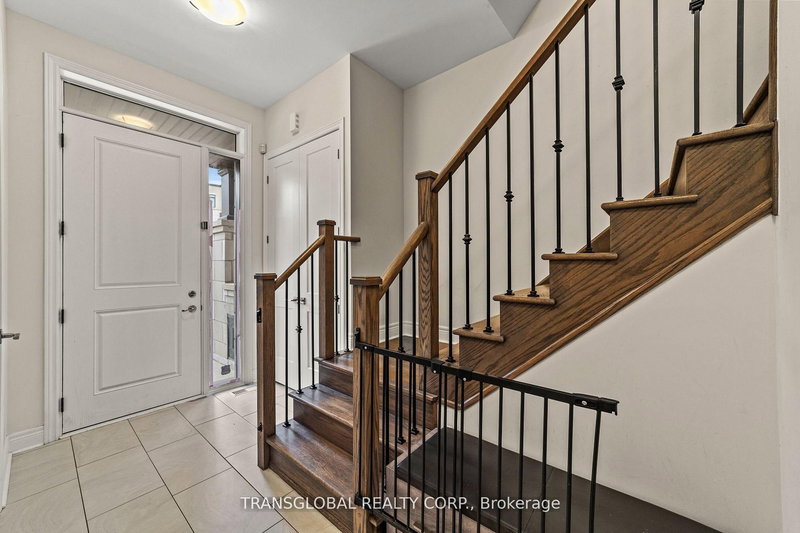 604 Marc Santi Blvd, Vaughan, L6A 4Z8 | Image 3