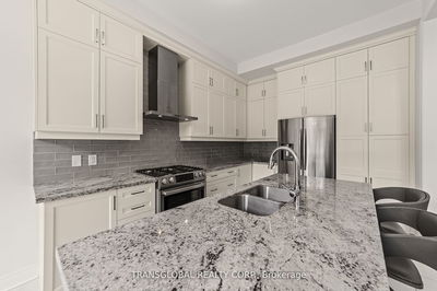 604 Marc Santi Blvd, Vaughan - Patterson image-0-3