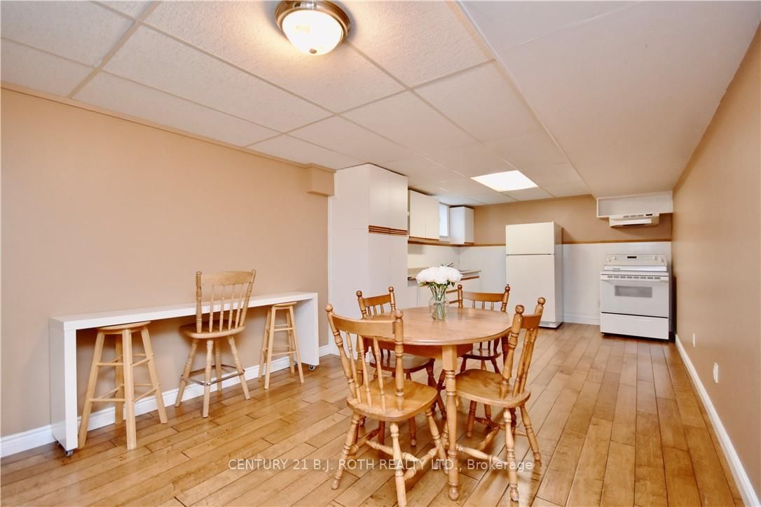 Listing Image 22
