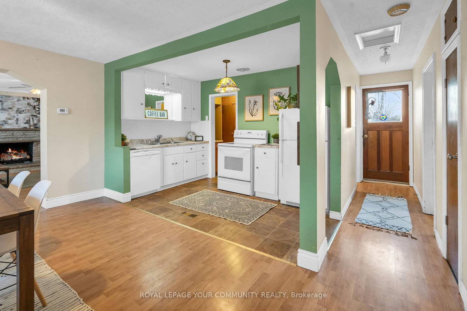 Listing Image 13