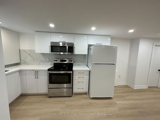 Basemen - 38 Cartier Crescent