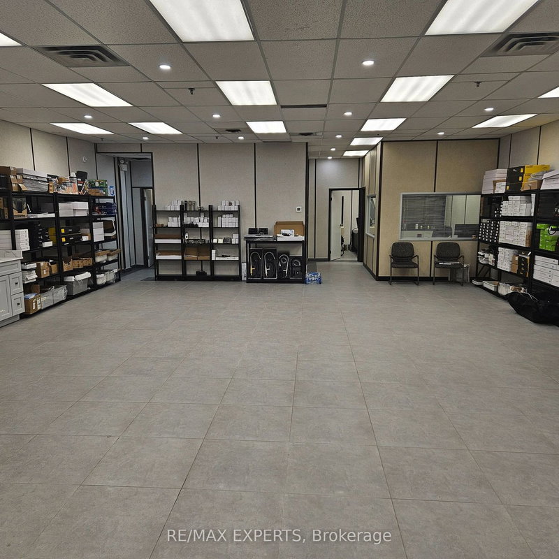 8 - 3300 Steeles Ave W, Vaughan, L4K 2Y4 | Image 3