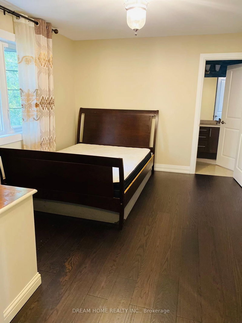 2 Stonebridge Dr, Markham, L6C 2C3 | Image 3