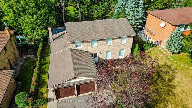 92 Windermere Crescent