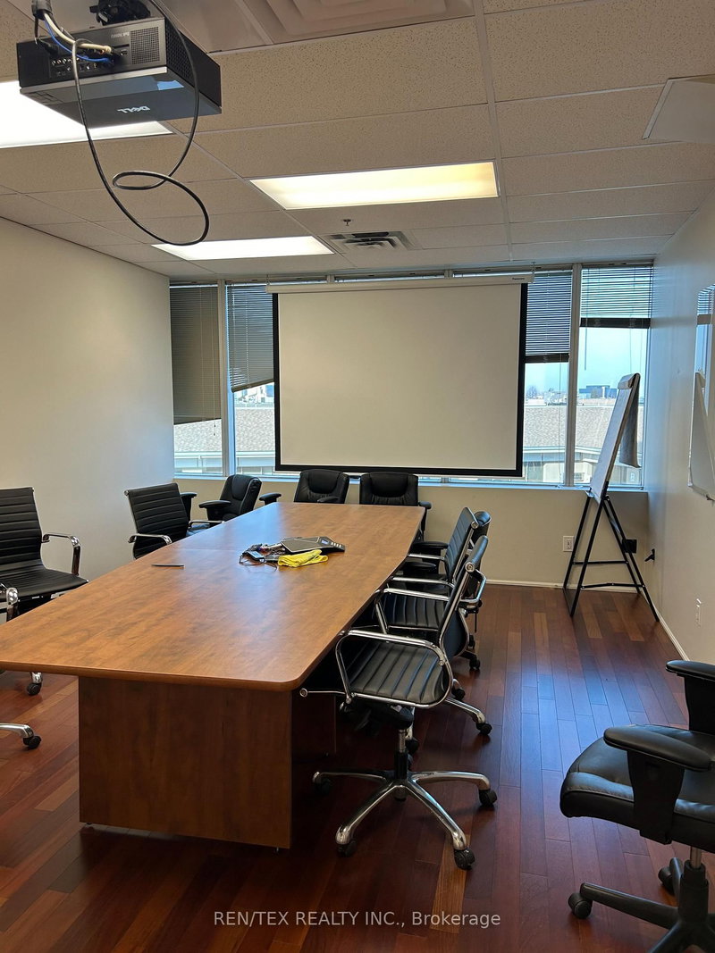 201 - 8000 Jane St, Vaughan, L4K 5B8 | Image 3