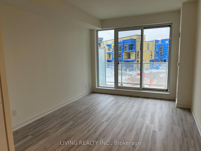 218 - 6 David Eyer Rd, Richmond Hill, L4S 0N6 | Image 3