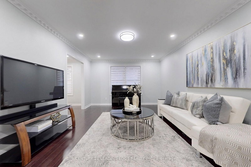 16 Milne Lane, Markham, L3P 1C7 | Image 2