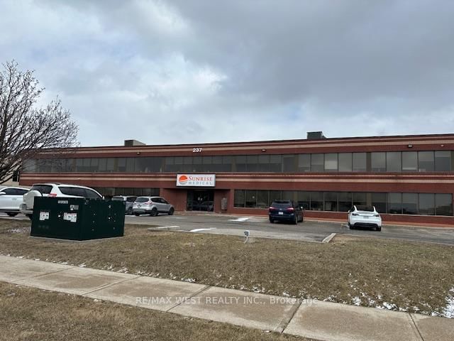 3 - 237 ROMINA Rd, Vaughan, L4K 4V3 | Image 2