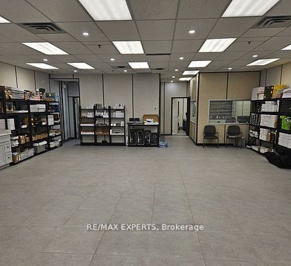 8 - 3300 Steeles Ave W, Vaughan, L4K 2Y4 | Image 3