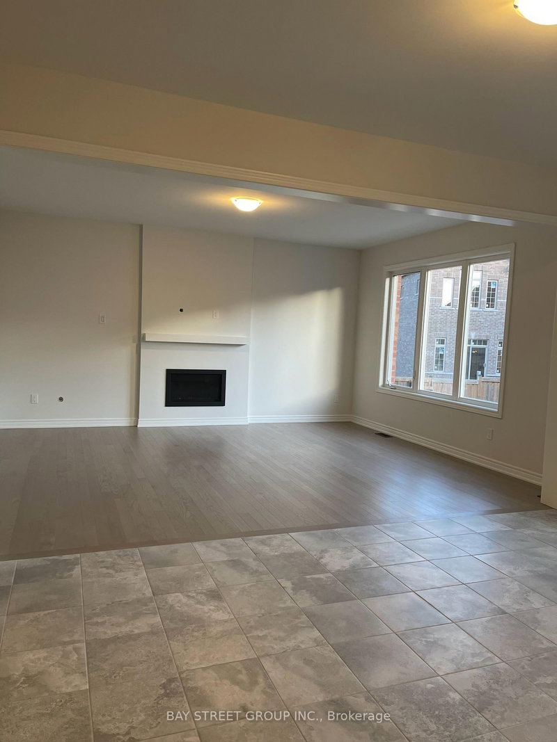 room - 49 Bud leggett Cres Cres, Georgina, L4P 0B5 | Image 2