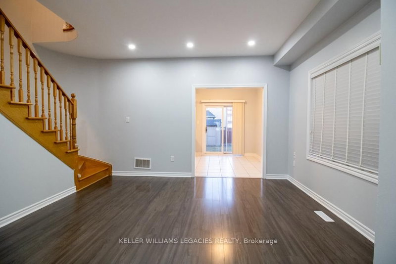 30 Abdus Salam St, Vaughan, L6A 3A8 | Image 2