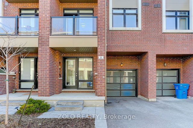 31 Moneypenny Place