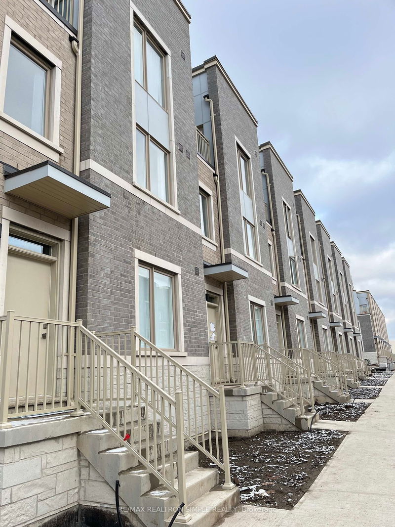 home for lease on 108-10 Almond Blossom Mews