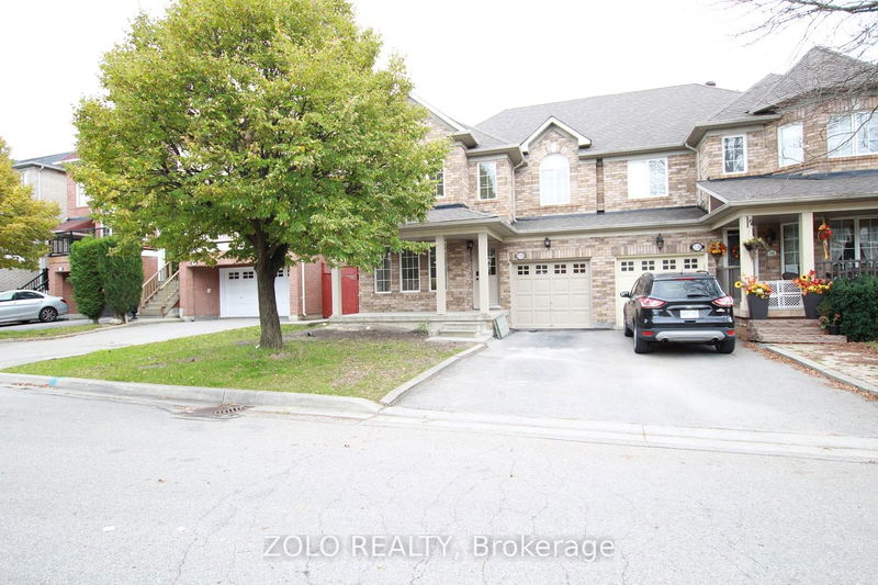 home for lease on 226 Equator Crescent N
