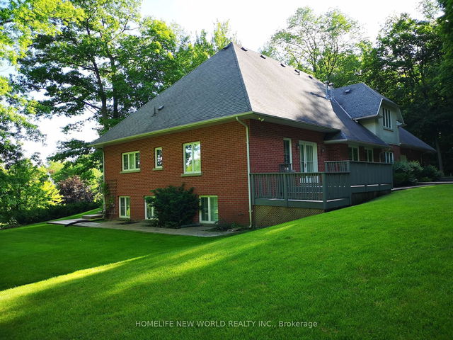 36 Country Heights Drive