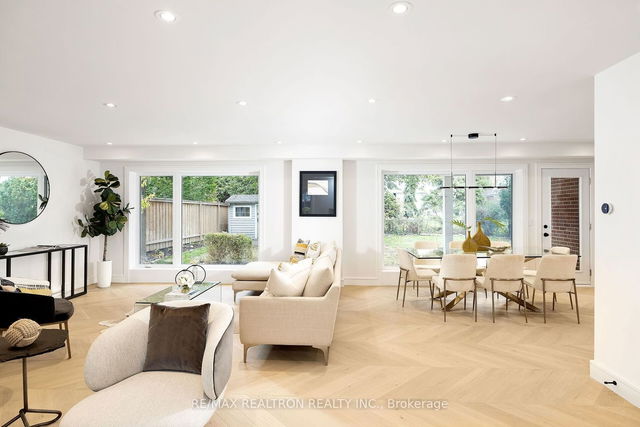 125 Bay Thorn Drive