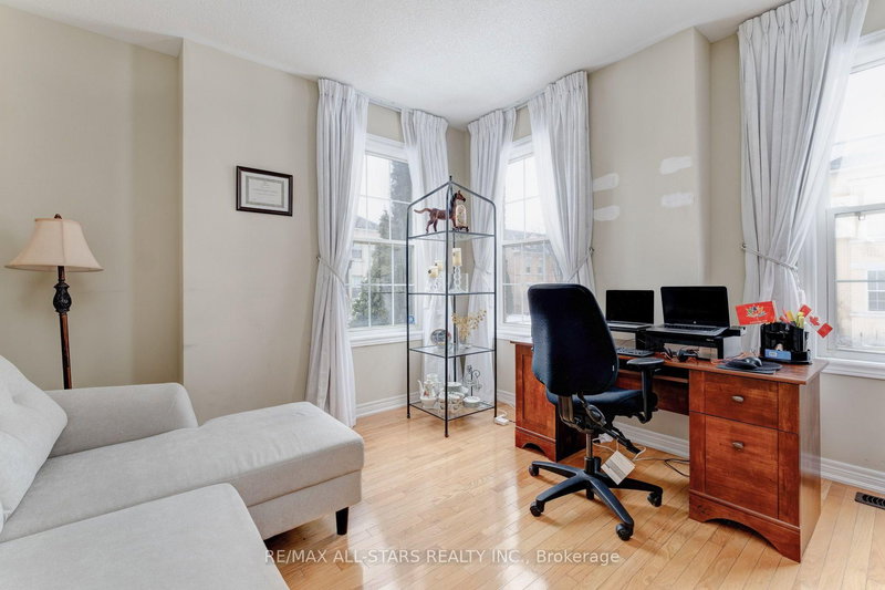 18 Orr Farm Rd, Markham, L6C 0A3 | Image 3