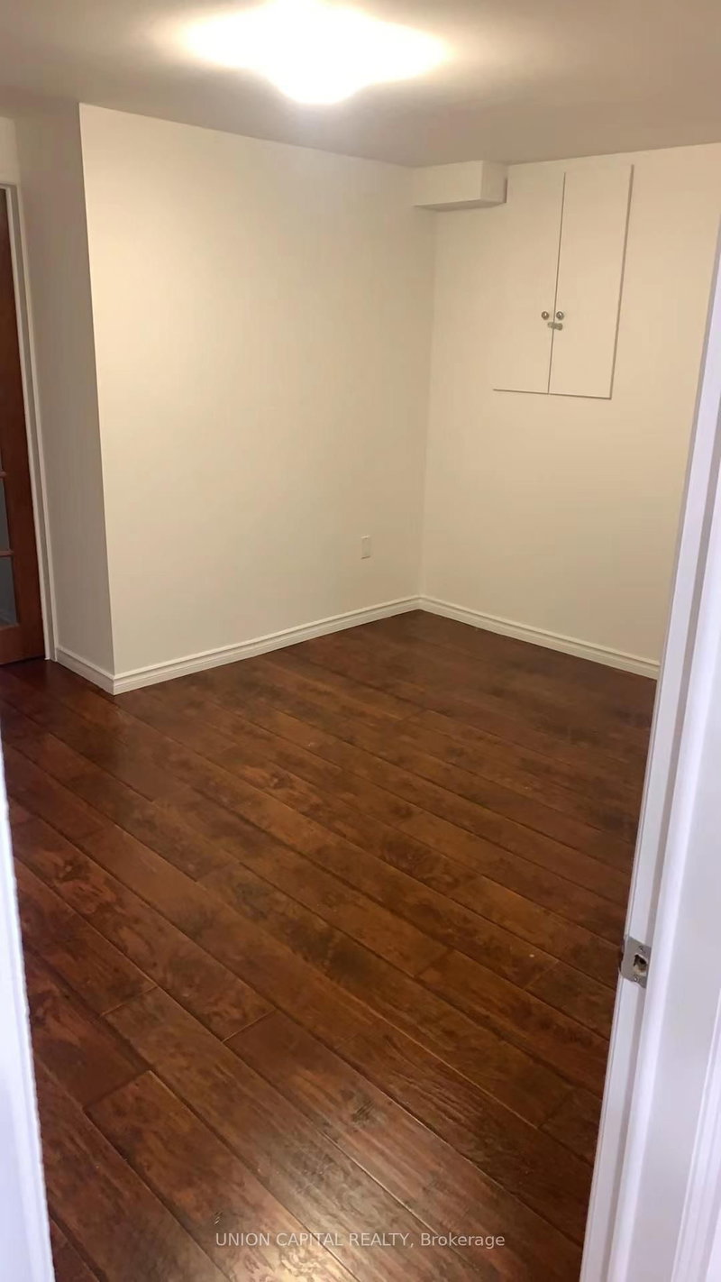 Bsmt - 21 Natanya Blvd, Georgina, L4P 3R6 | Image 3