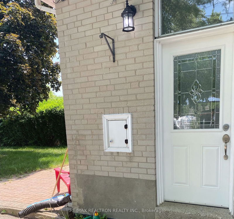 home for lease on 238 Blue Grass Boulevard