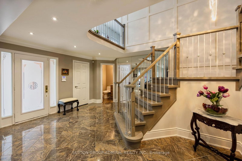 1 Regent St, Richmond Hill, L4C 9A9 | Image 2