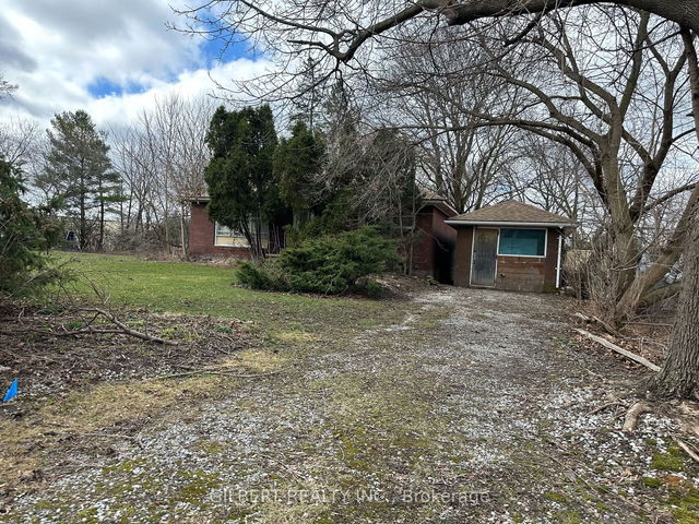 8 buttonville Crescent