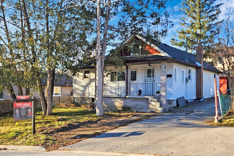 54 Vincent St, Newmarket, L3Y 4G5 | Image 2