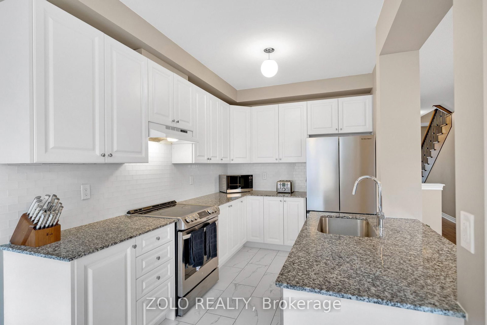Listing Image 15