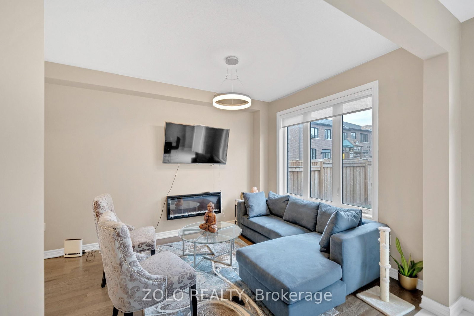 Listing Image 17