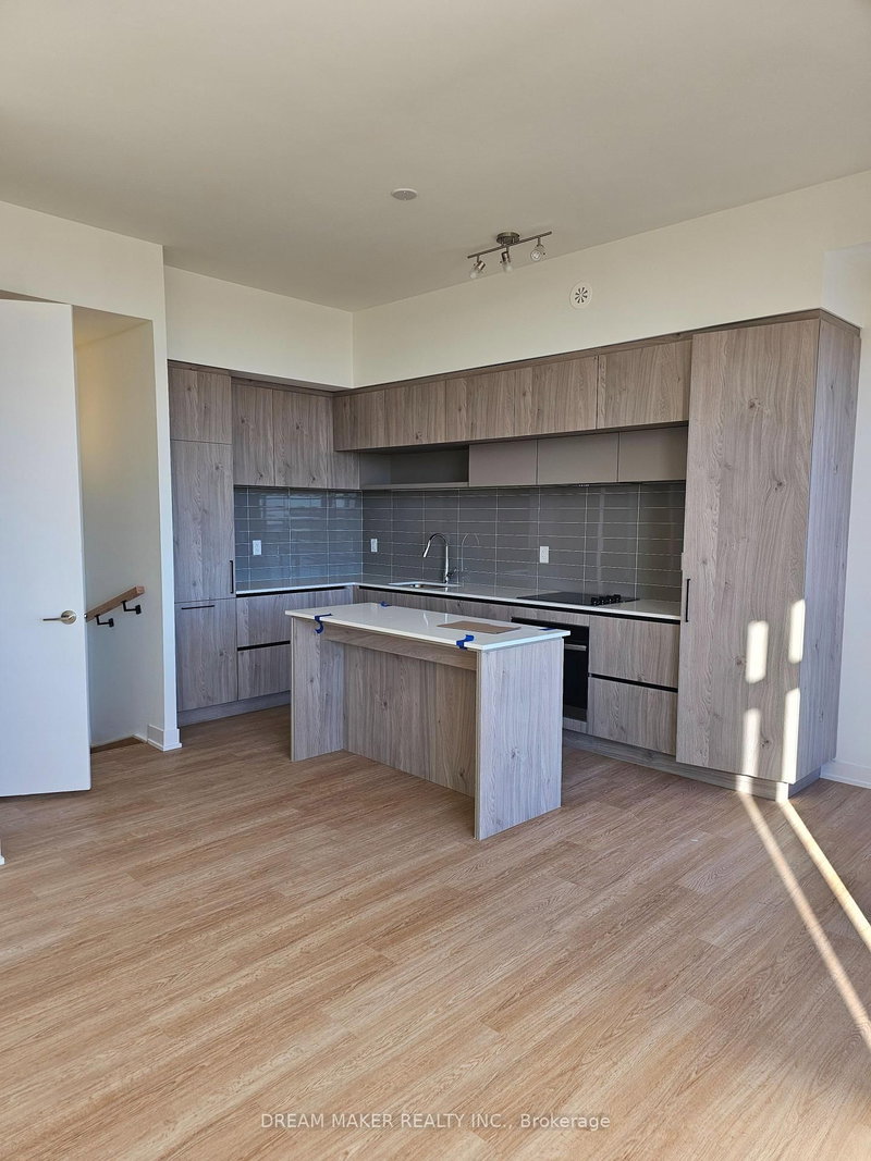 714 - 5 Steckley House Lane, Richmond Hill, L4S 1M4 | Image 2