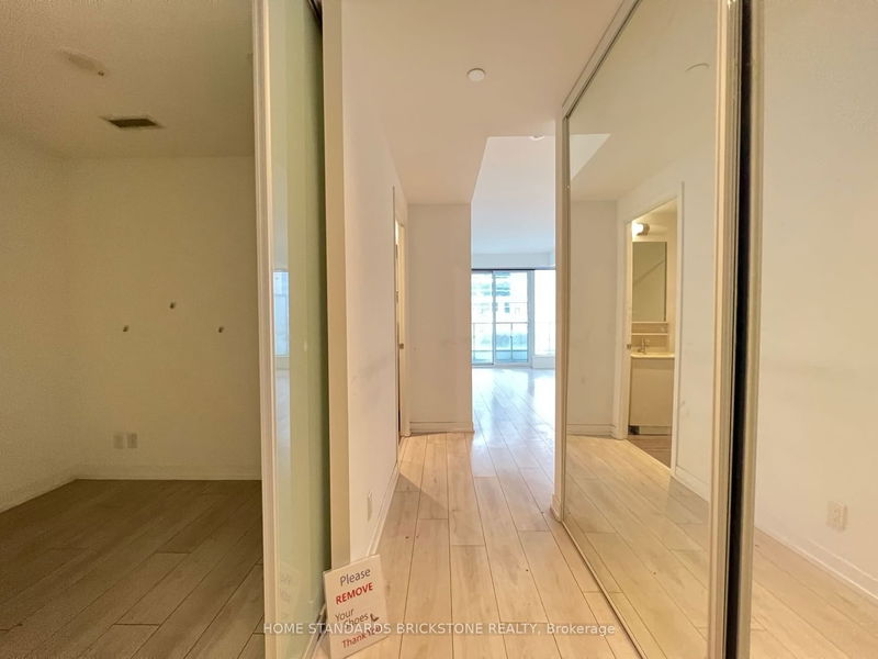 home for lease on 602-5 Buttermill Avenue