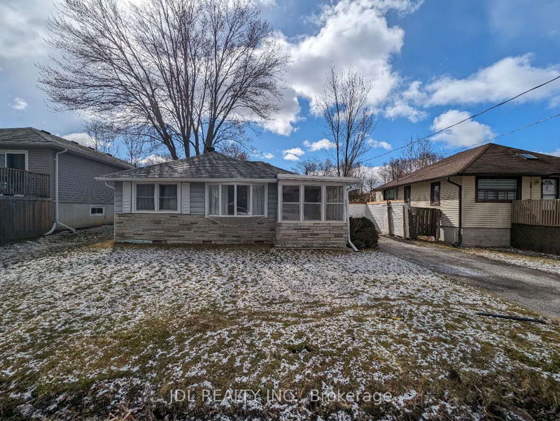 home for lease on 203 Beach Road