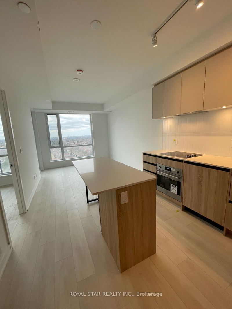home for sale on B-1307-7950 Bathurst Street