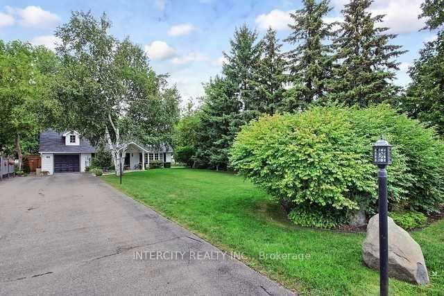 238 Douglas Road