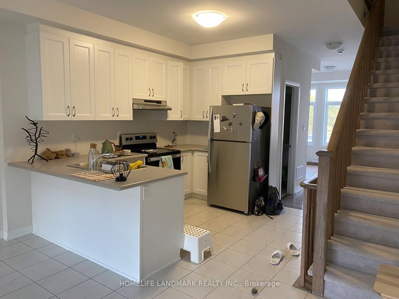 34 Stoeber Lane, Markham, L6B 1R2 | Image 2