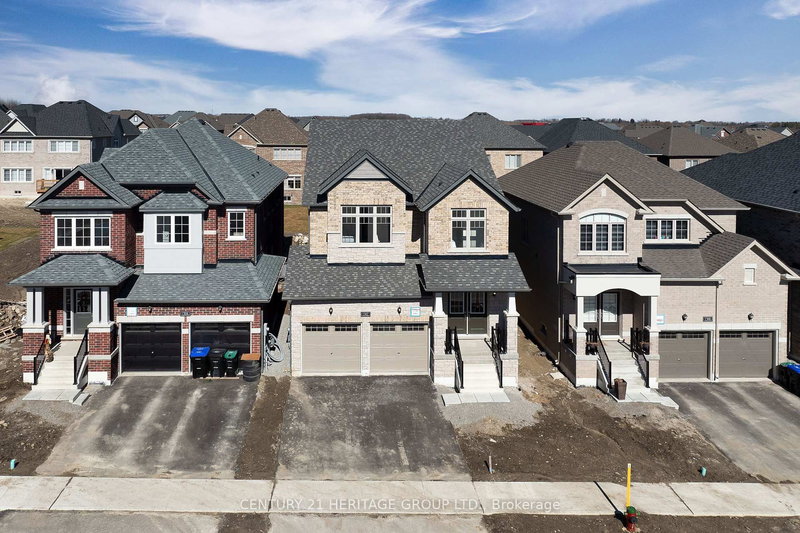1302 Broderick St, Innisfil, L9S 0P6 | Image 2