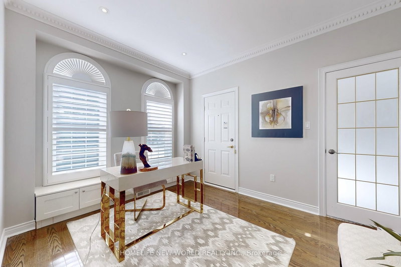 115 Golden Tulip Cres, Markham, L6C 1W4 | Image 3