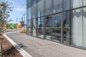  4202 - 5 Buttermill Ave  Vaughan, L4K 0J5 | Image 4