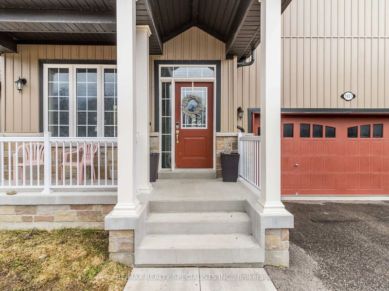 1951 METRO Rd N, Georgina, L0E 1L0 | Image 2