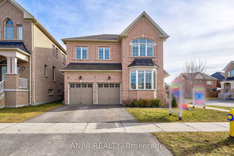 home for sale on 8 Creekland Avenue