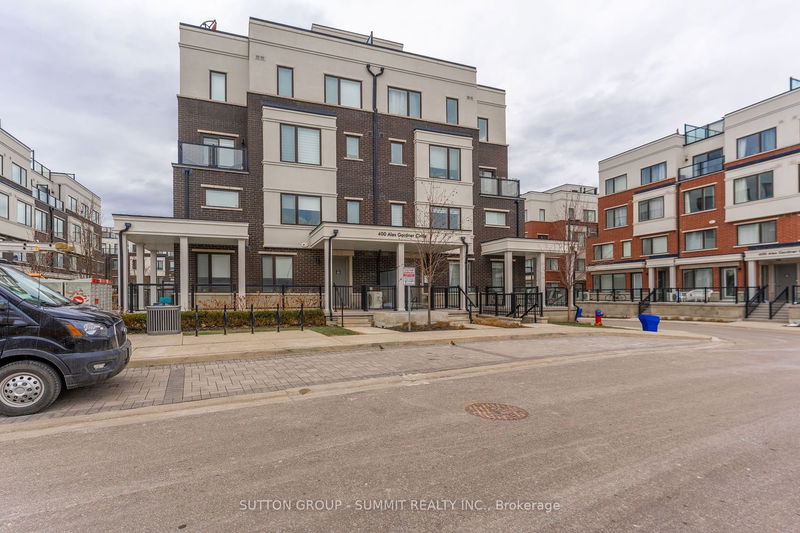 home for sale on 79-400 Alex Gardner Circle