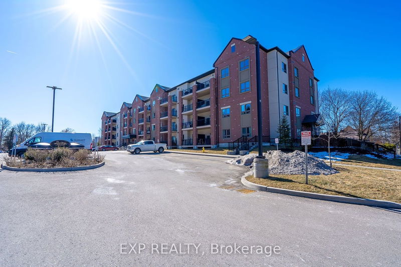 home for sale on 403-157 Wellington Street E