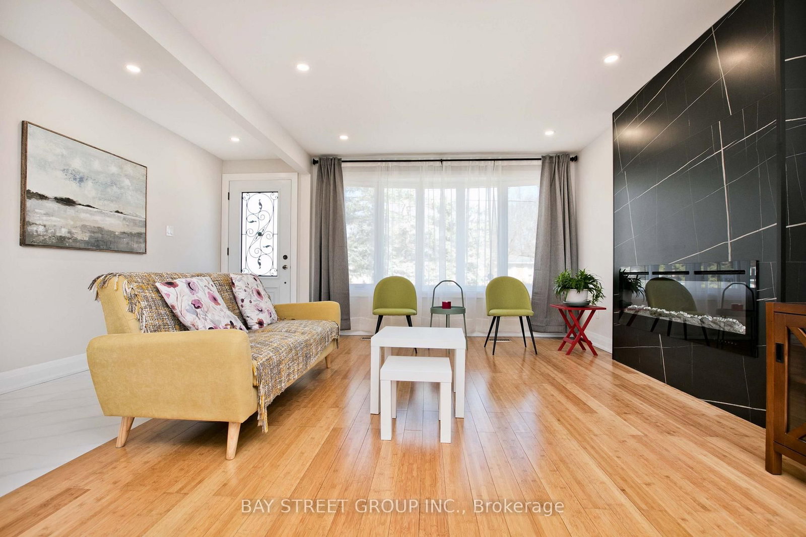 Listing Image 7