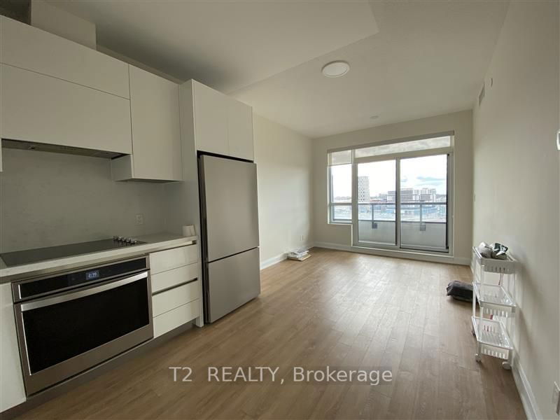 home for lease on 1807-15 Water Walk Drive