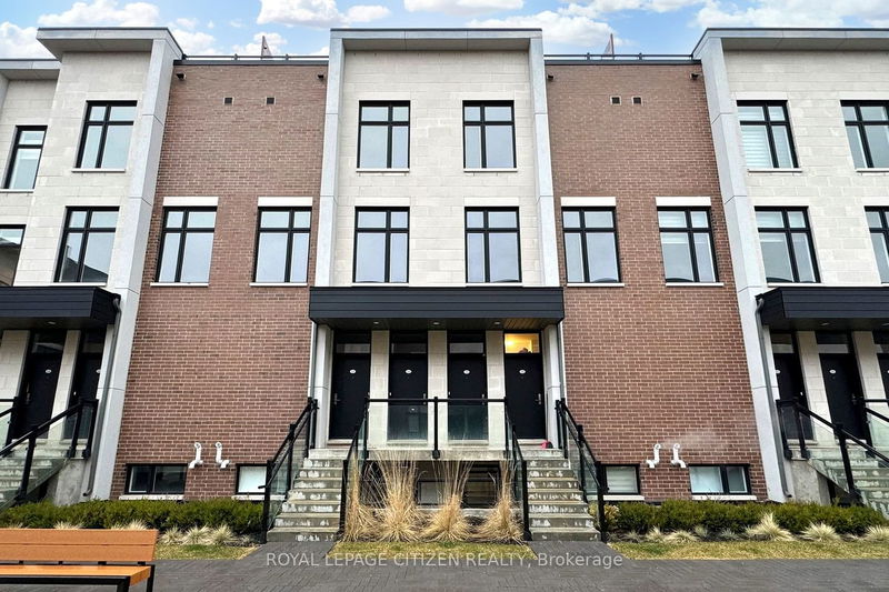 home for sale on 249-9590 Islington Avenue