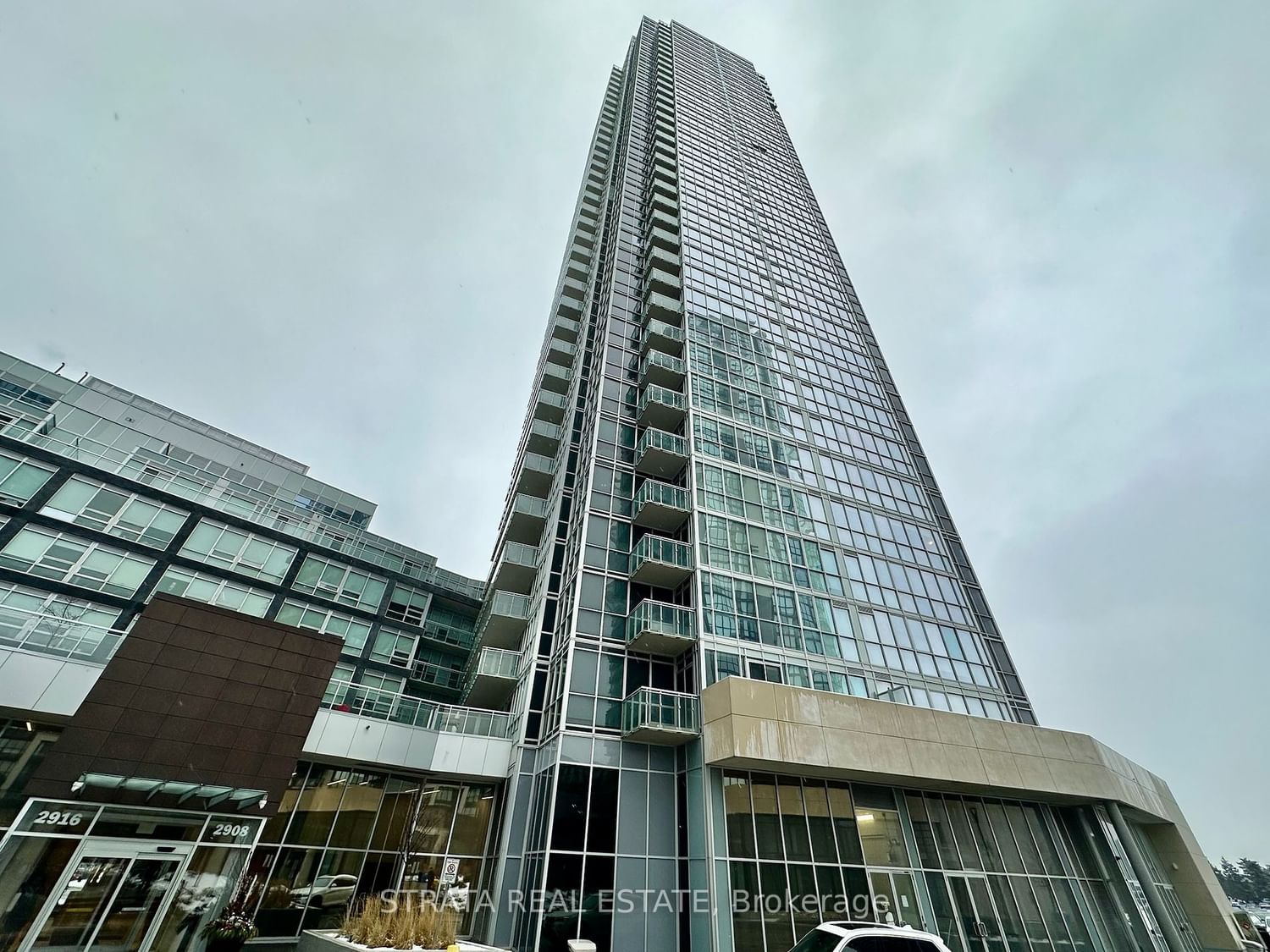 Condo leased at 2406-2908 Highway 7, Vaughan, Vaughan Corporate Centre, L4K 0K5 - MLS: N8186844