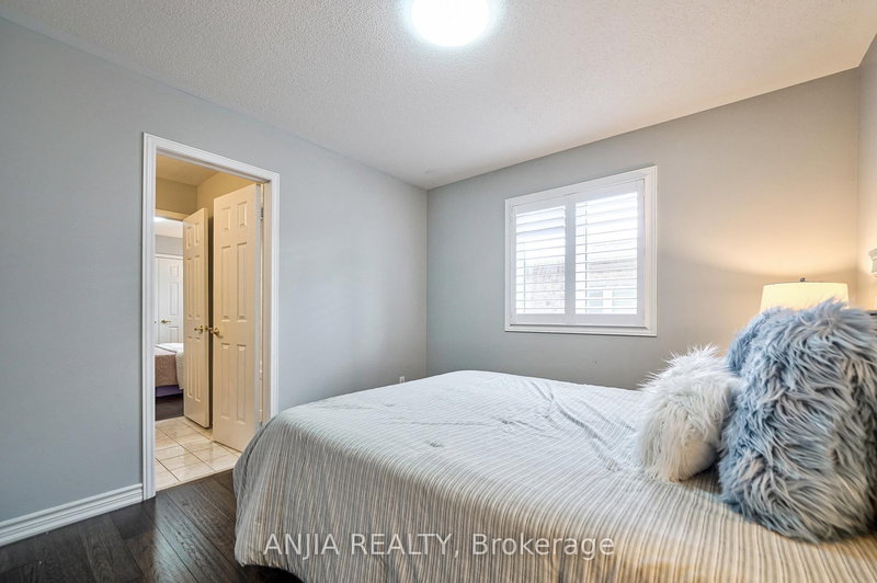 153 Jonas Millway, Whitchurch-Stouffville, L4A 0M9 | Image 2