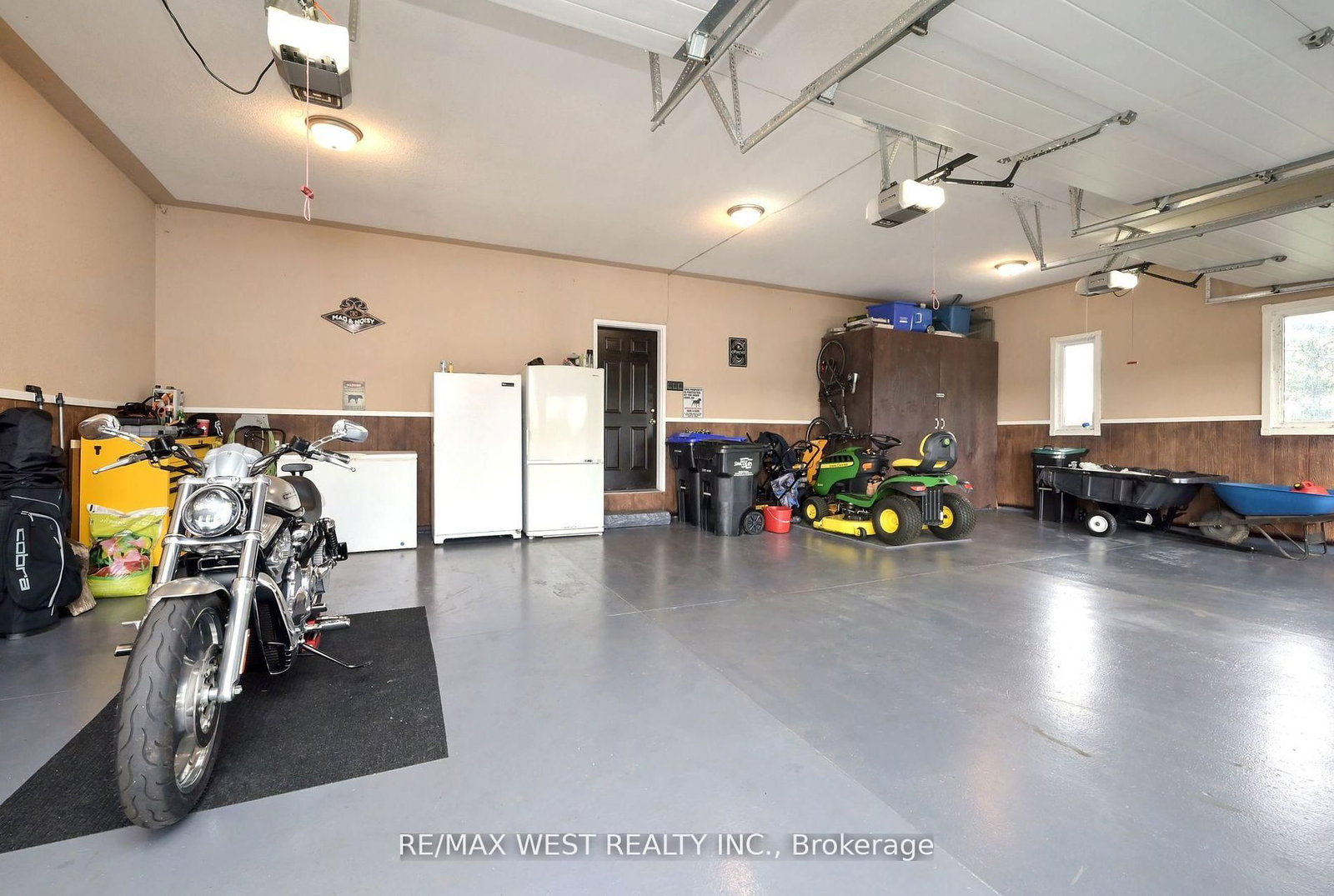 Listing Image 31